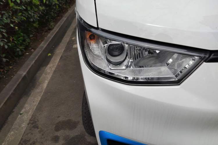 Used Karry Jiangtun 2023 Wide-body Edition AVIC Lithium Battery 38.64 kWh Right Front Headlight