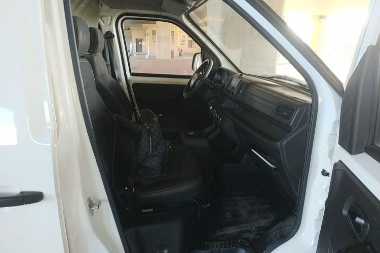 Used Karry Jiangtun 2023 Wide-body Edition Guoxuan Hi-Tech 40.55 kWh Right Front Seat