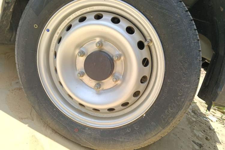 Used Karry Jiangtun 2023 Wide-Heart Edition Guoxuan Hi-Tech 38.7 kWh Right Front Wheel Hub