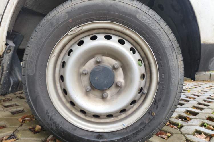 Used Karry Jiangtun 2023 Wide-body Edition AVIC Lithium Battery 38.64 kWh Right Front Wheel Hub