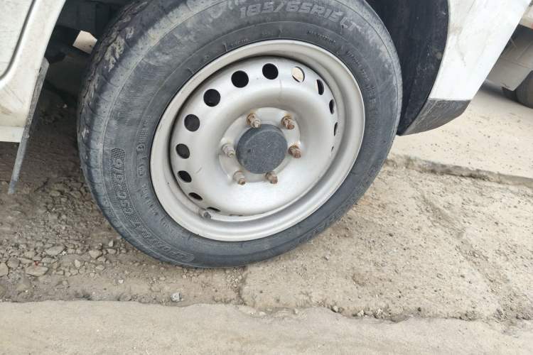 Used Karry Jiangtun 2023 Wide-body Edition AVIC Lithium Battery 38.64 kWh Right Front Wheel Hub