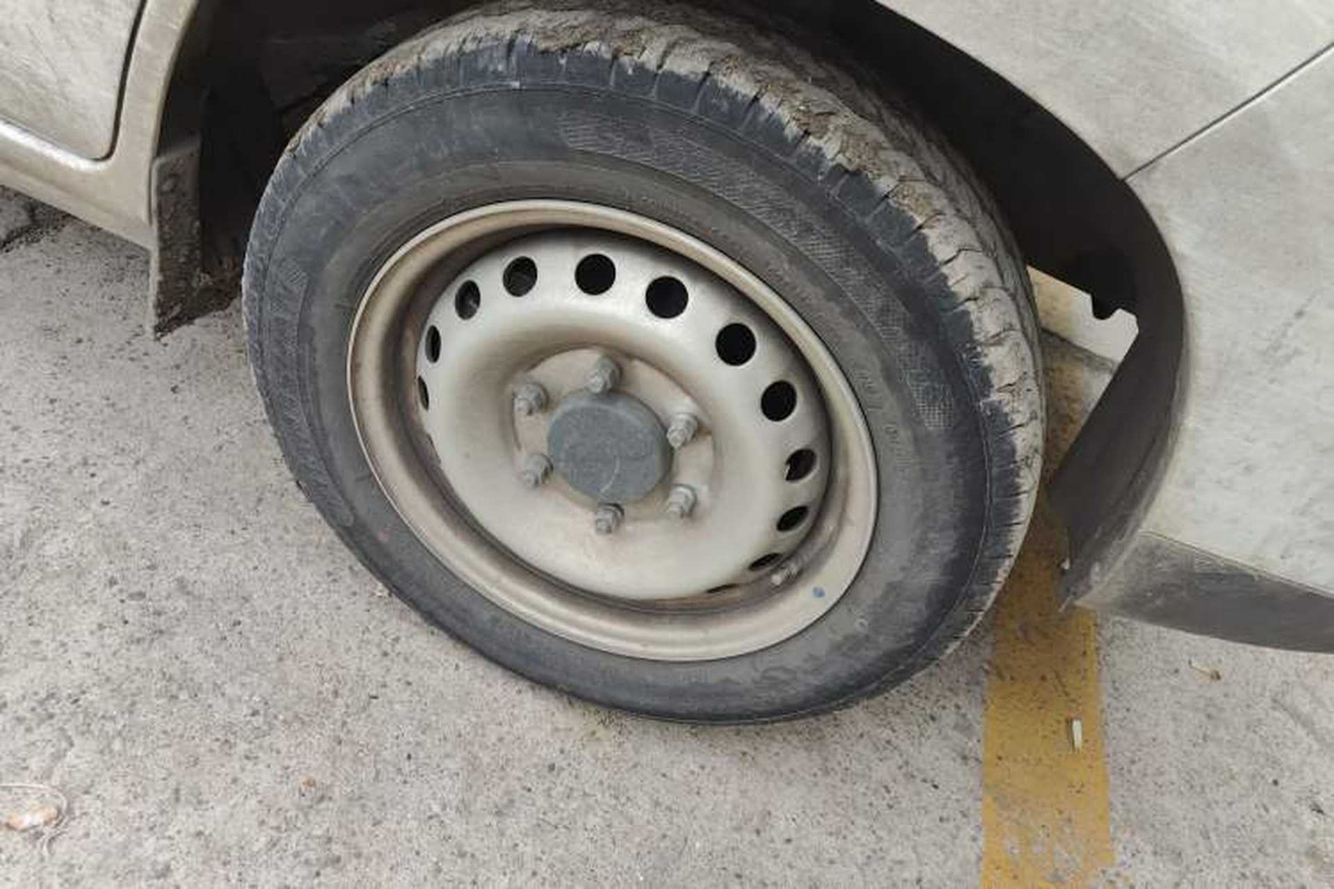 Used Karry Jiangtun 2023 Wide-body Edition AVIC Lithium Battery 38.64 kWh Right Front Wheel Hub