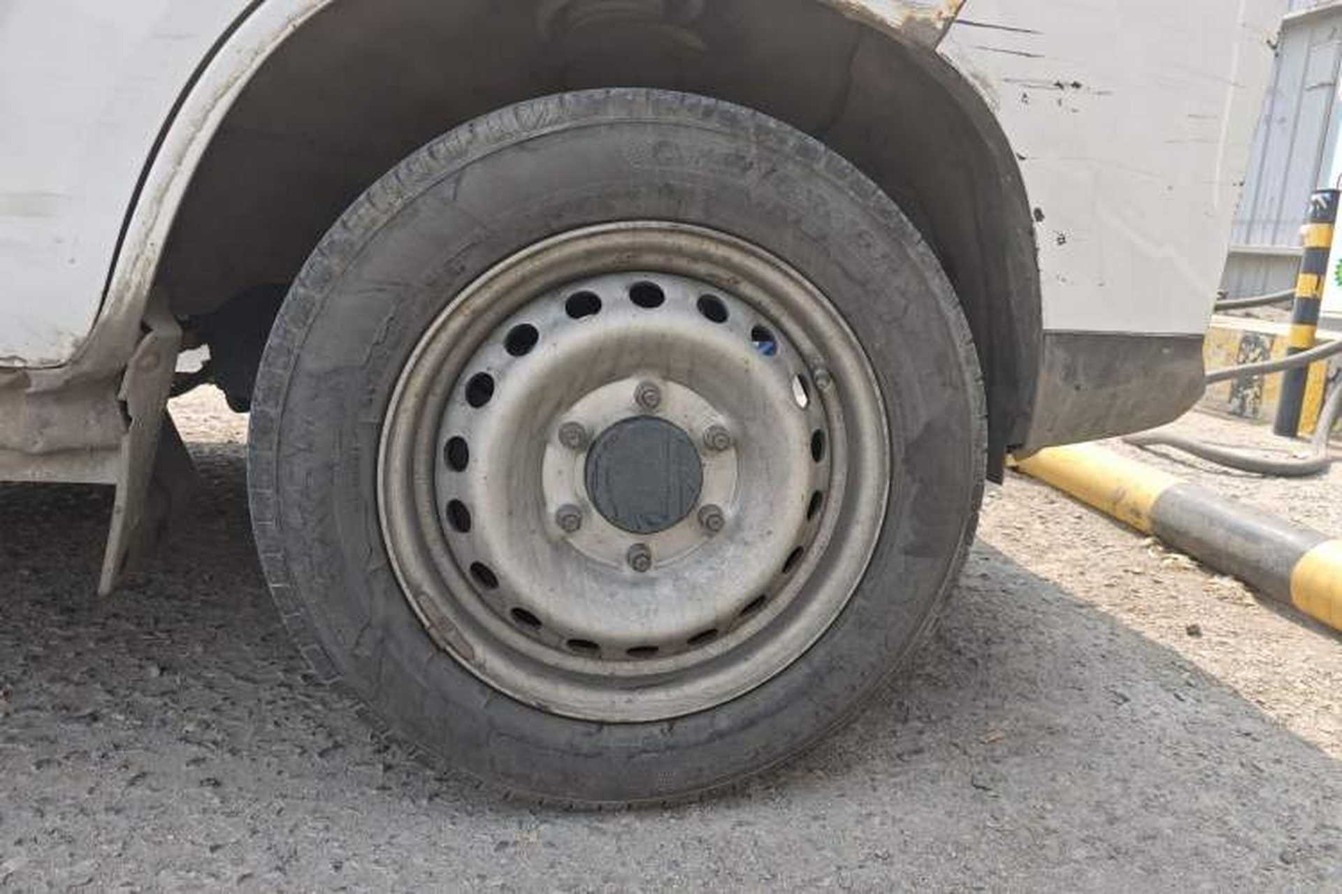 Used Karry Jiangtun 2023 Wide-body Edition Guoxuan Hi-Tech 40.55 kWh Right Front Wheel Hub