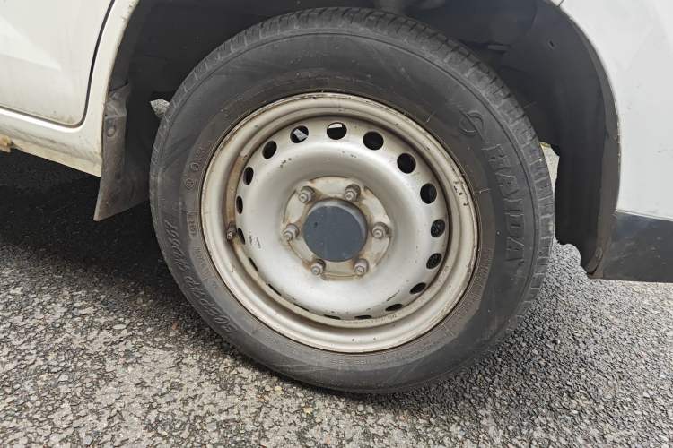 Used Karry Jiangtun 2023 Wide-Heart Edition Guoxuan High-Tech 40.55 kWh Right Front Wheel Hub