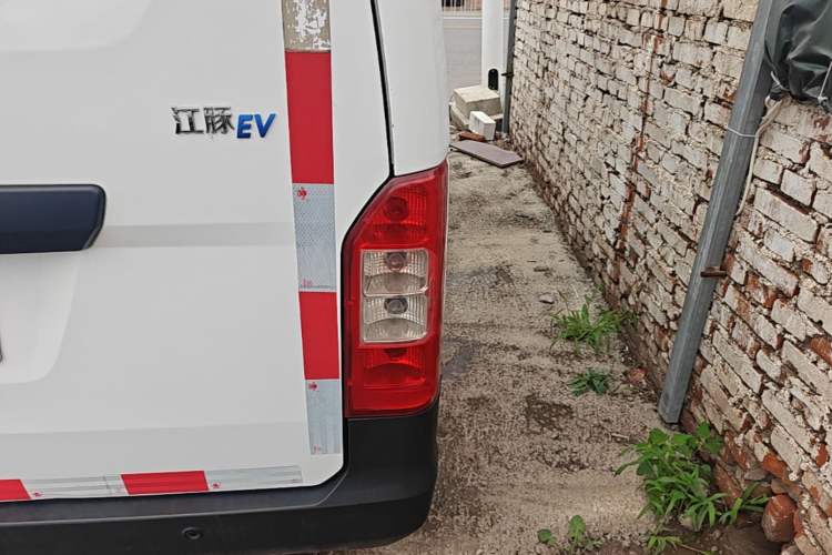 Used Karry Jiangtun 2023 Wide-Heart Edition Guoxuan Hi-Tech 38.7 kWh Right Rear Taillight