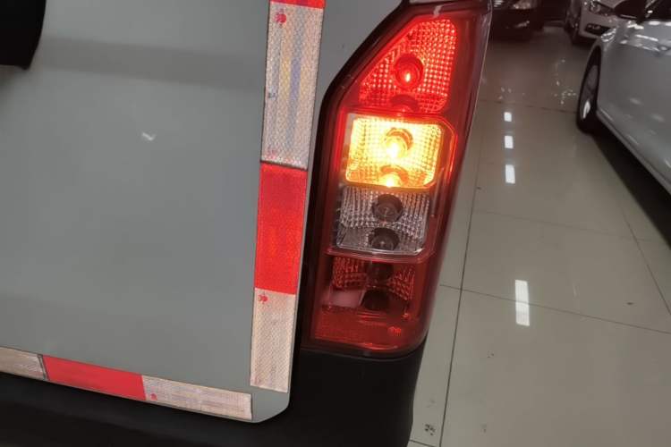 Used Karry Jiangtun 2023 Wide-body Edition Gotion High-Tech 38.7 kWh Right Rear Taillight