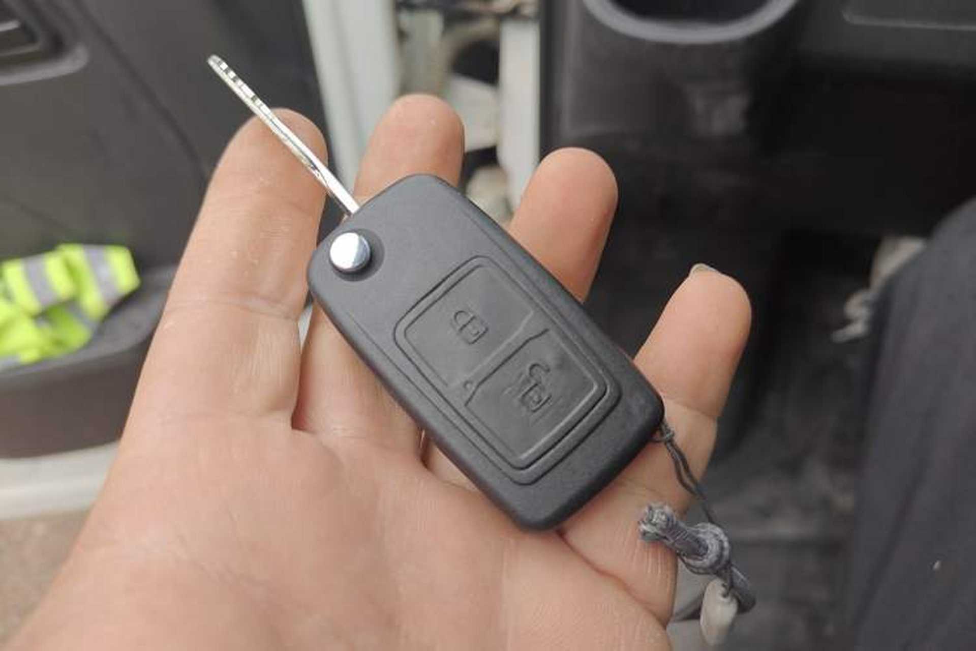 Used Karry Jiangtun 2023 Wide-Range Model CATL 41.86 kWh Vehicle Key