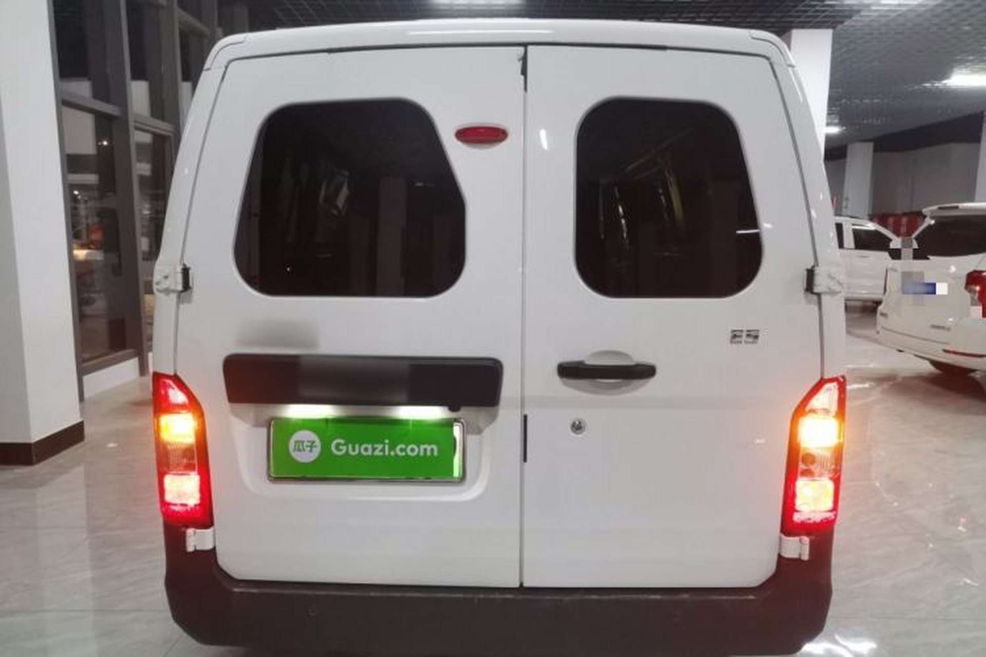 Used Karry Jiangtun E5 2024 268 km Range Open-Window 6-Seater Version Exterior 4