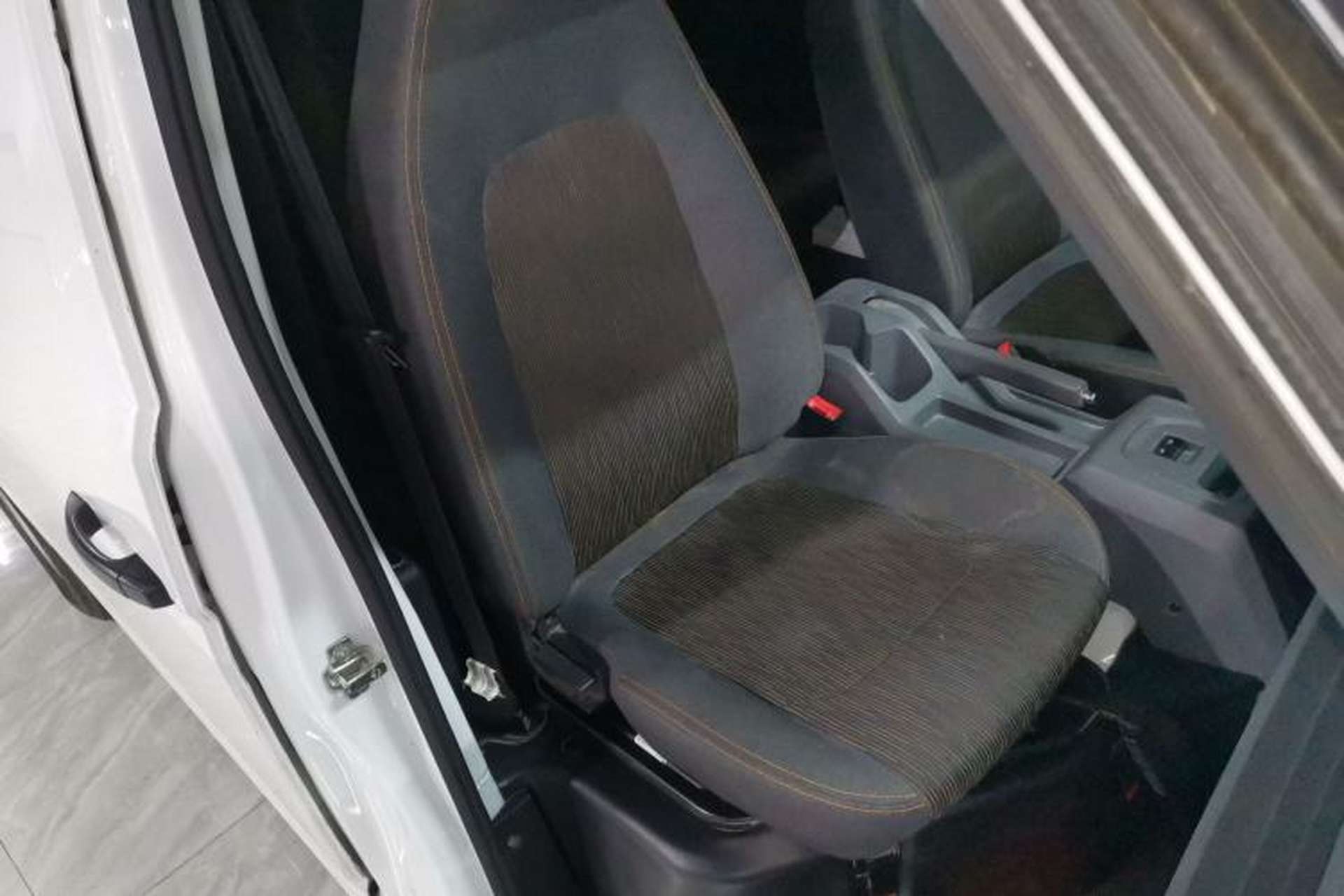 Used Karry Jiangtun E5 2024 268 km Range Open-Window 6-Seater Version Right Front Seat