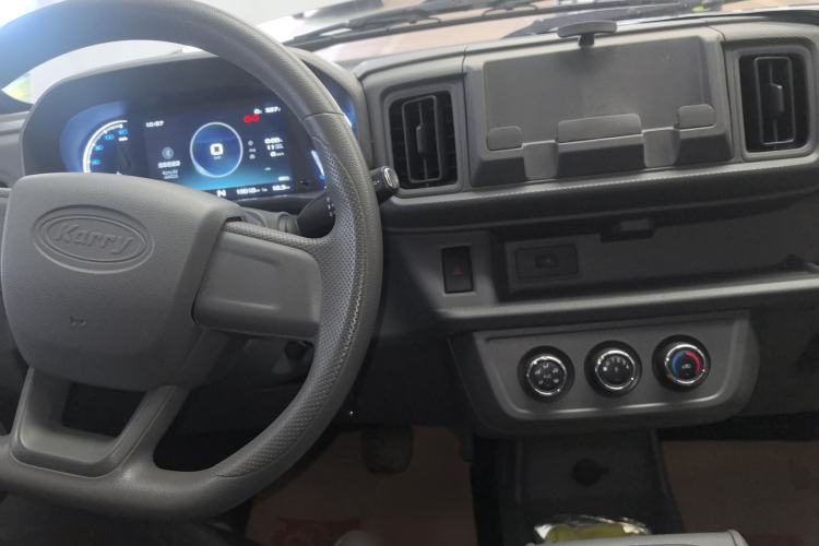 Used Karry Jiangtun E5 2024 260km Wealth Creation Edition Center Console