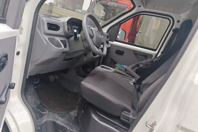 Used Karry Jiangtun E5 2024 230 km Economy Version Driver Seat