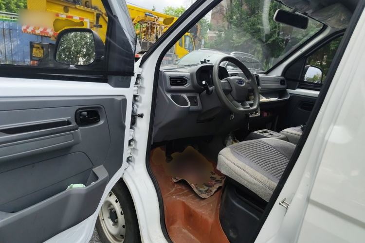 Used Karry Jiangtun E5 2024 268 km Range Open-Window 6-Seater Version Driver Seat