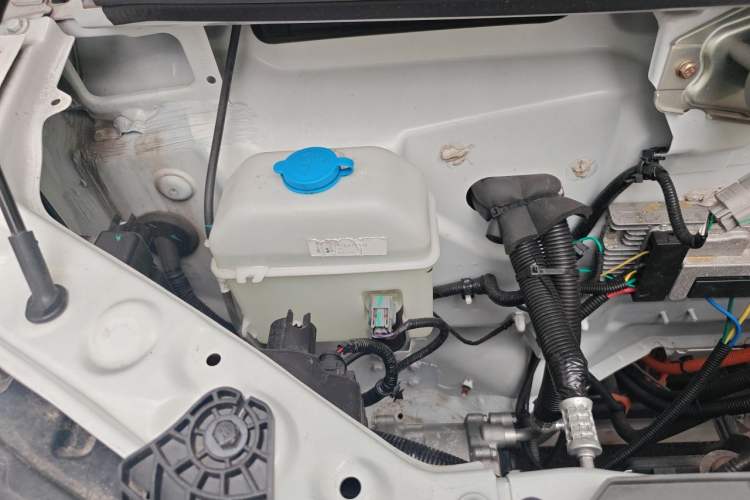 Used Karry Jiangtun E5 2024 230 km Economy Version Engine Bay Right