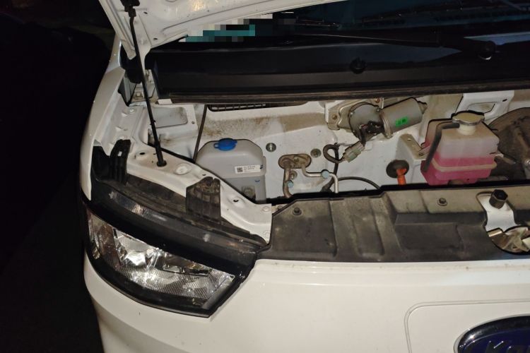 Used Karry Jiangtun E5 2024 268 km Range Open-Window 6-Seater Version Engine Bay Right