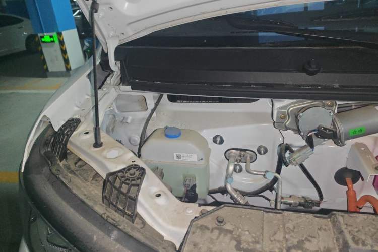 Used Karry Jiangtun E5 2024 230 km Standard Version Engine Bay Right
