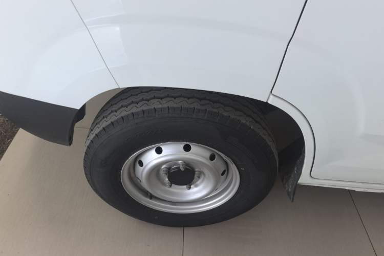Used Karry Jiangtun E5 2024 260km Wealth Creation Edition Exterior 4