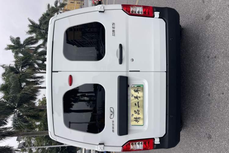 Used Karry Jiangtun E5 2024 230 km Standard Version Exterior 5