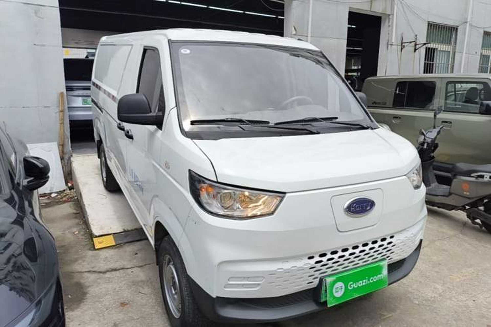 Used Karry Jiangtun E5 2024 260km Startup Edition Front Right 45 Deg