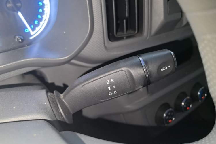 Used Karry Jiangtun E5 2024 230 km Standard Version Gear Lever