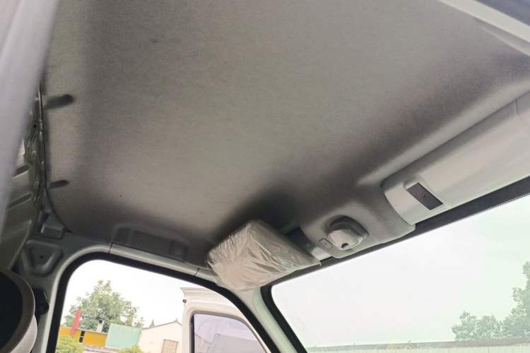 Used Karry Jiangtun E5 2024 230 km Standard Version Headliner