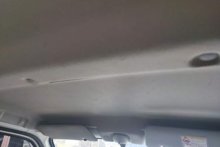 Used Karry Jiangtun E5 2024 268 km Range Open-Window 6-Seater Version Headliner