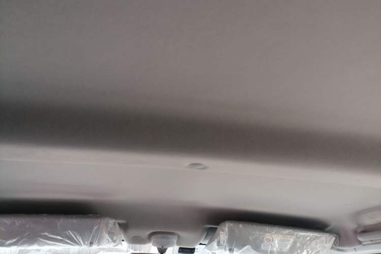 Used Karry Jiangtun E5 2024 268 km Range Open-Window 6-Seater Version Headliner
