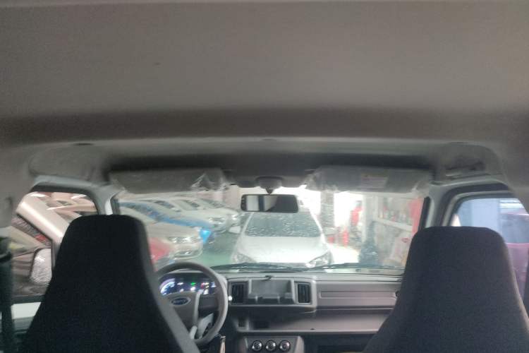 Used Karry Jiangtun E5 2024 268 km Range Open-Window 6-Seater Version Headliner