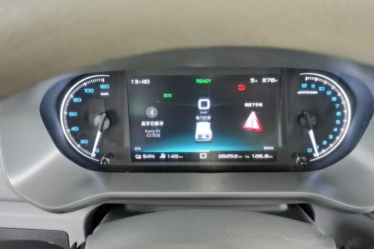 Used Karry Jiangtun E5 2024 268 km Range Open-Window 6-Seater Version Instrument Cluster
