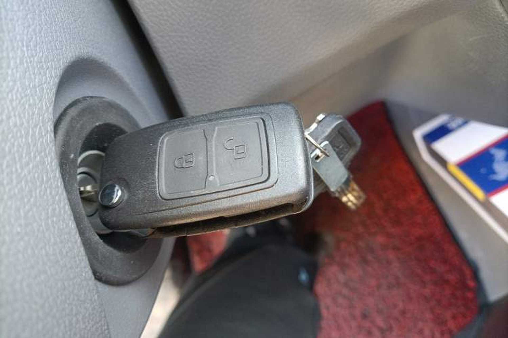 Used Karry Jiangtun E5 2024 230 km Standard Version Interior 1