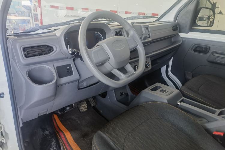 Used Karry Jiangtun E5 2024 260km Wealth Creation Edition Interior 3