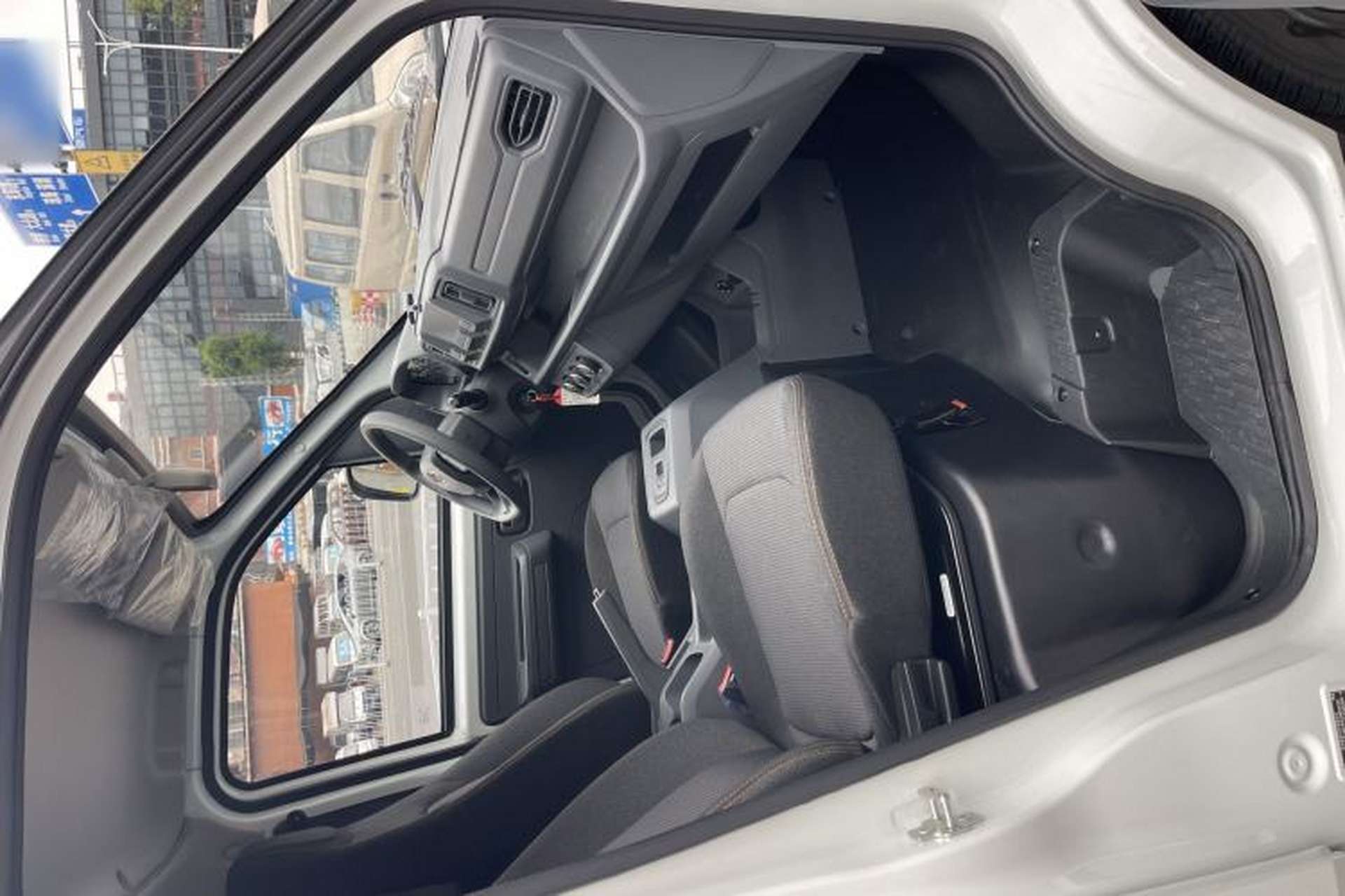 Used Karry Jiangtun E5 2024 230 km Standard Version Interior 5