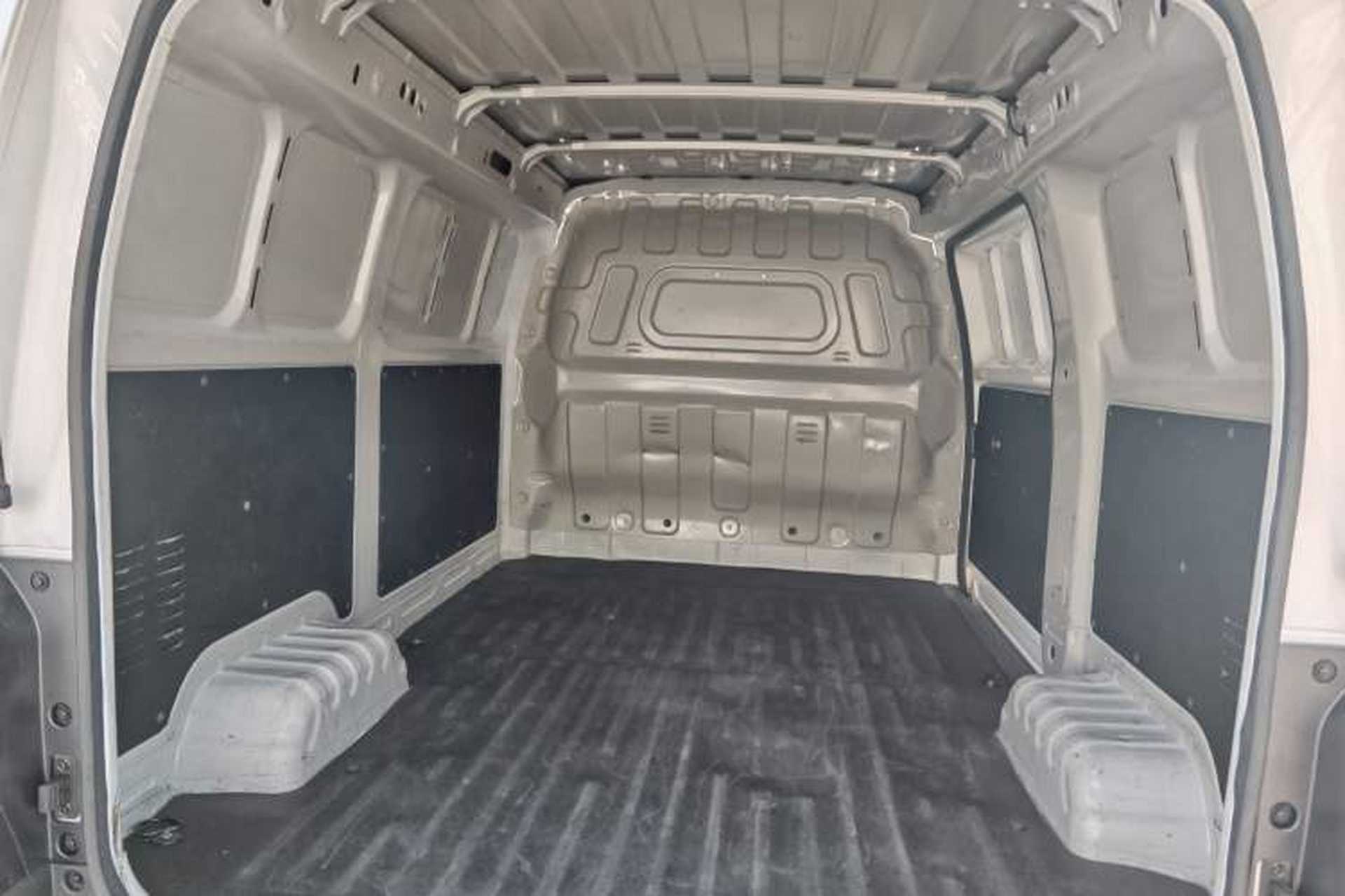 Used Karry Jiangtun E5 2024 230 km Standard Version Interior 5