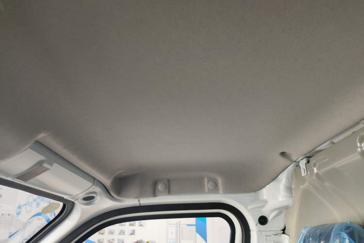 Used Karry Jiangtun E5 2024 230 km Standard Version Interior 5