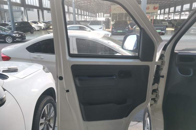 Used Karry Jiangtun E5 2024 230 km Standard Version Interior 7