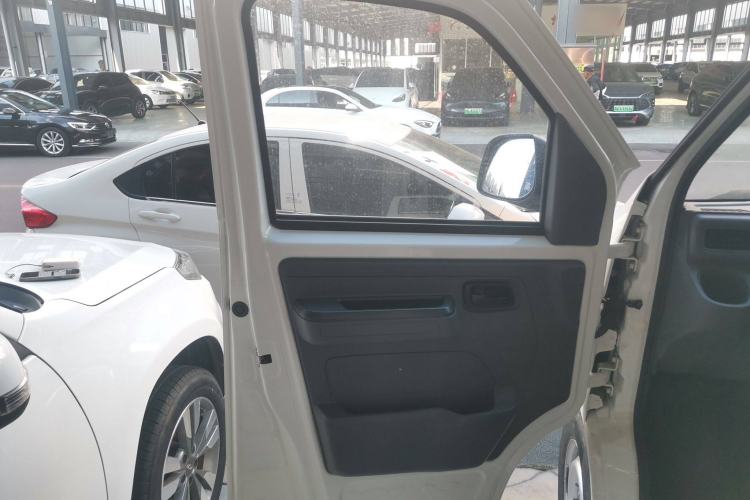 Used Karry Jiangtun E5 2024 230 km Standard Version Interior 8