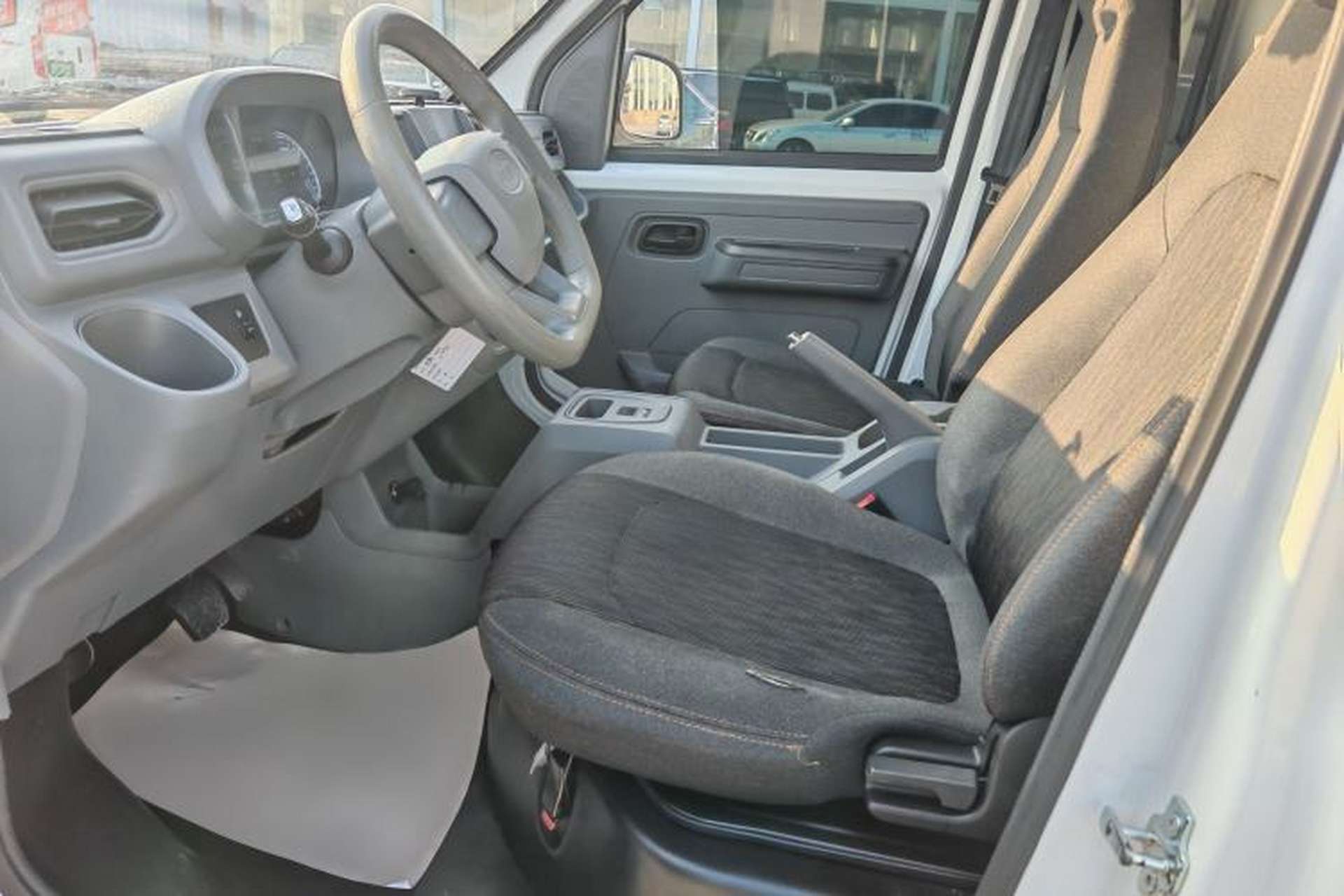 Used Karry Jiangtun E5 2024 230 km Standard Version Left Front Seat