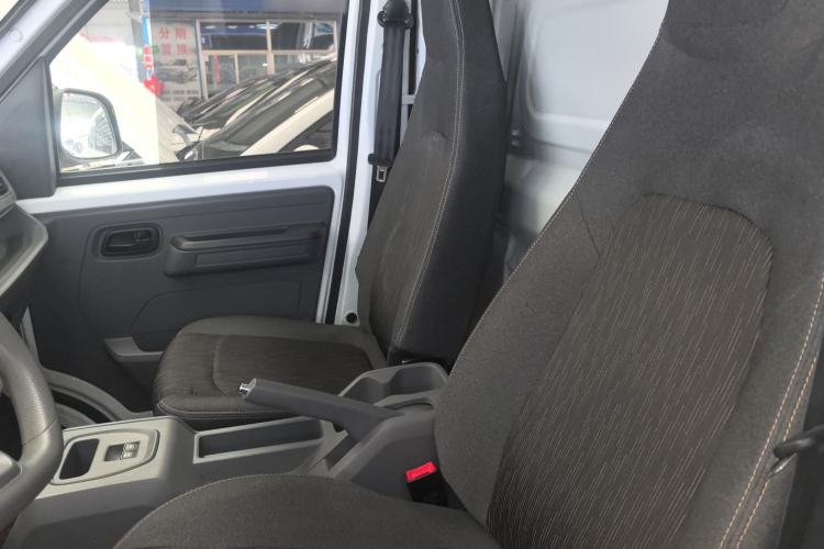 Used Karry Jiangtun E5 2024 260km Wealth Creation Edition Left Front Seat