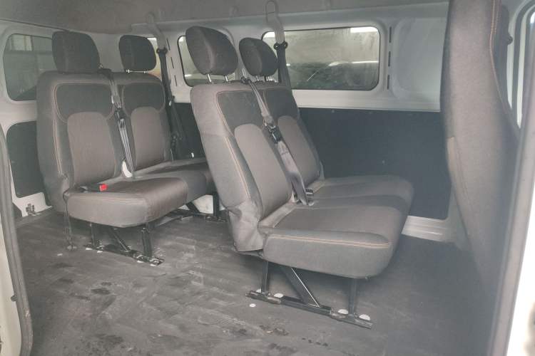 Used Karry Jiangtun E5 2024 268 km Range Open-Window 6-Seater Version Left Rear Seat