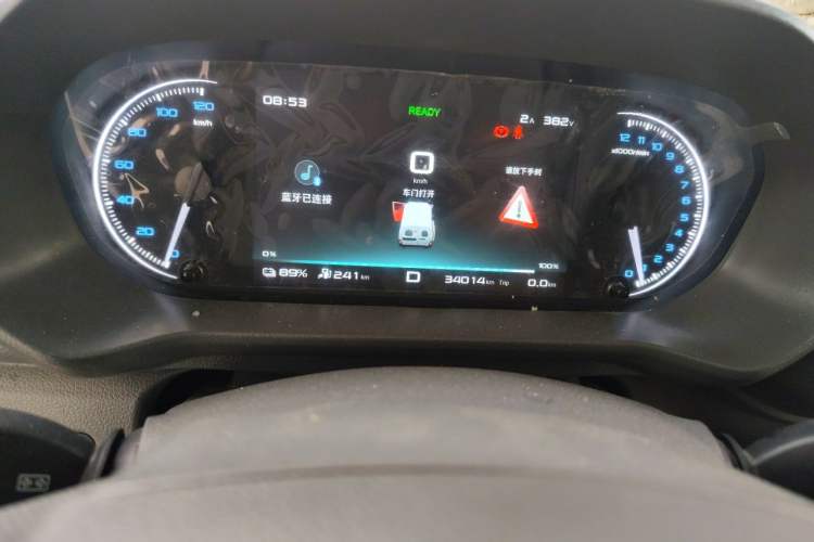 Used Karry Jiangtun E5 2024 268 km Range Open-Window 6-Seater Version Odometer Close Up