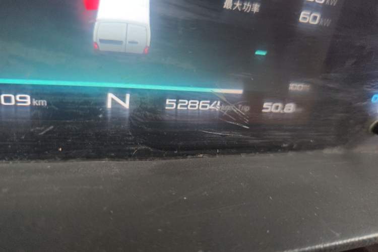 Used Karry Jiangtun E5 2024 268 km Range Open-Window 6-Seater Version Odometer Close Up