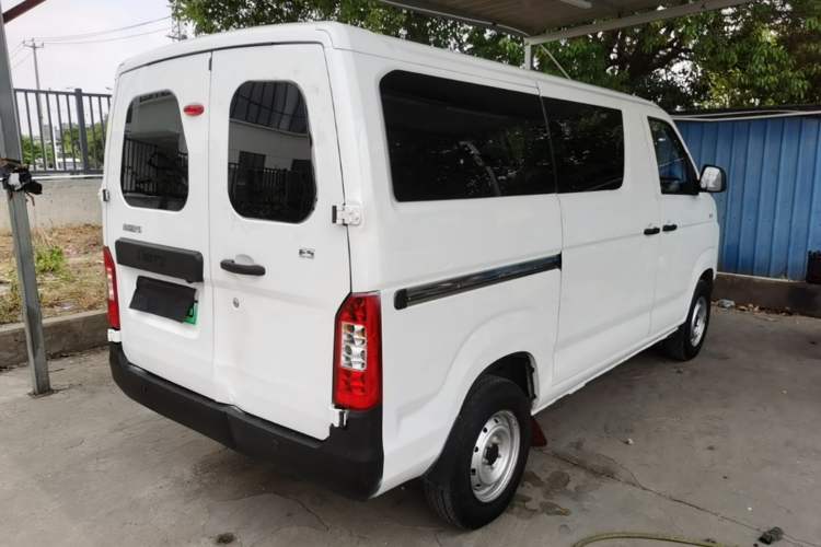 Used Karry Jiangtun E5 2024 268 km Range Open-Window 6-Seater Version Rear Right 45 Deg