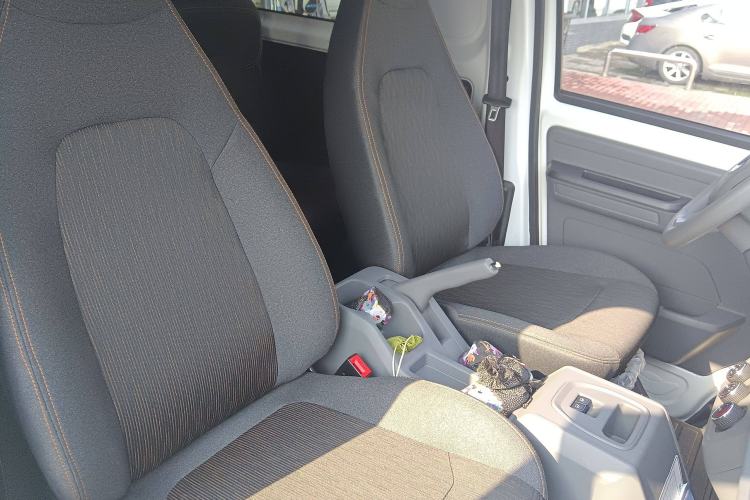 Used Karry Jiangtun E5 2024 268 km Range Open-Window 6-Seater Version Right Front Seat