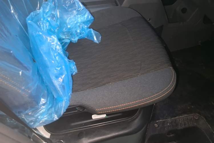 Used Karry Jiangtun E5 2024 230 km Standard Version Right Front Seat