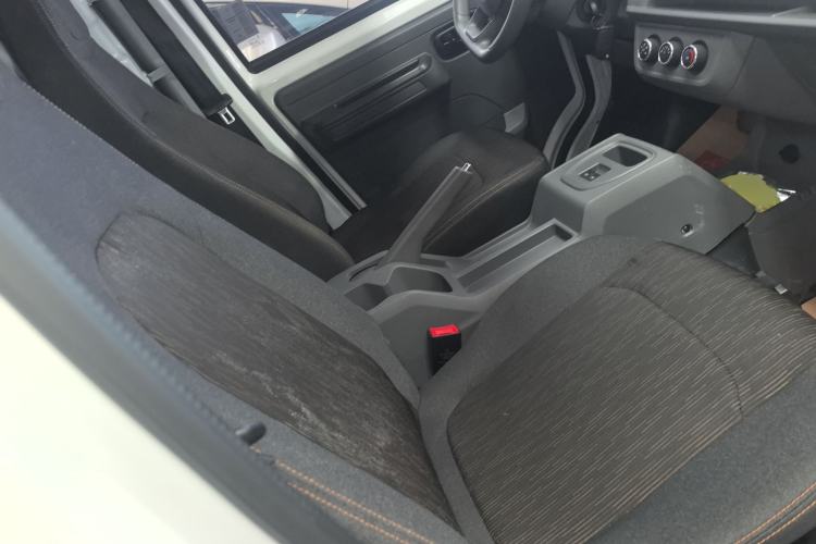 Used Karry Jiangtun E5 2024 260km Wealth Creation Edition Right Front Seat