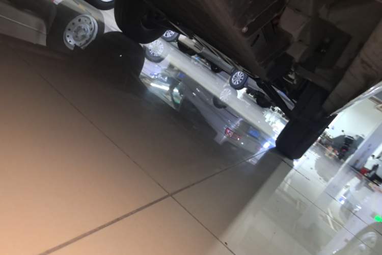 Used Karry Jiangtun E5 2024 230 km Standard Version Right Side Sill
