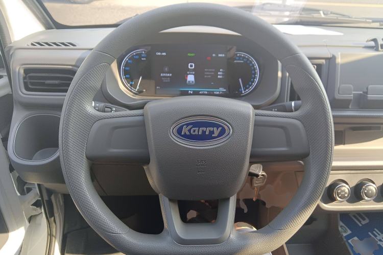 Used Karry Jiangtun E5 2024 268 km Range Open-Window 6-Seater Version Steering Wheel