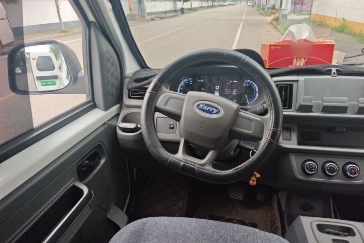Used Karry Jiangtun E5 2024 268 km Range Open-Window 6-Seater Version Steering Wheel