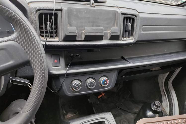 Used Karry Jiangtun E6 2024 AVIC 38.64 kWh Wide-body Edition Audio And AC Panel