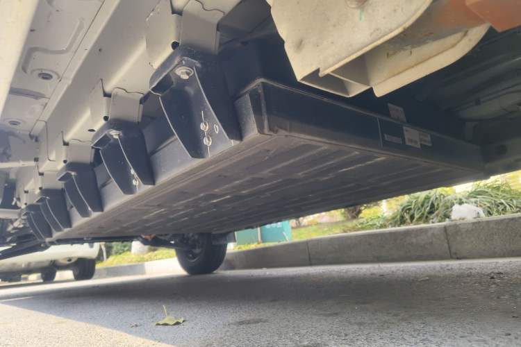Used Karry Jiangtun E6 2024 Gotion 38.7 kWh Kuaxin Edition Chassis Rear Left