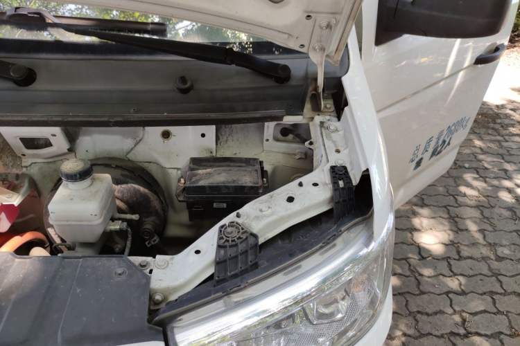 Used Karry Jiangtun E6 2024 Gotion 40.55 kWh Wide-Heart Edition Engine Bay Left